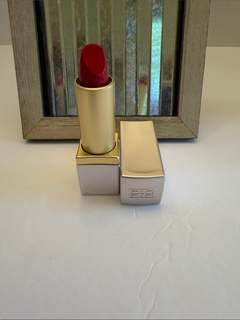 Elizabeth Arden Red Door Red #019